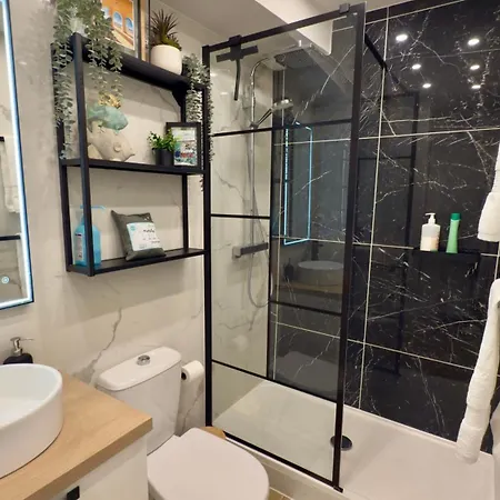 Ze Perfect Place - Magnifique Vieux Apartmán