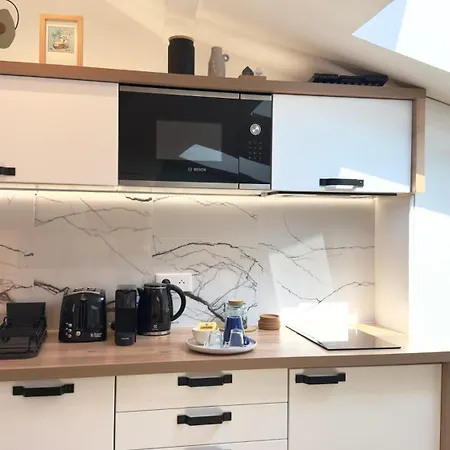 Ze Perfect Place - Magnifique Vieux Apartmán